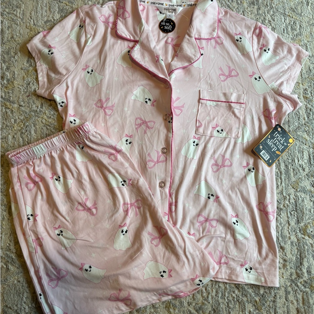New! Women’s Trick or Treat Sleep Pajamas Set in Pink Ghost & Bows